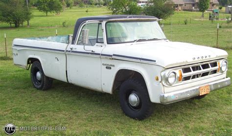 Dodge D100 - Information and photos - MOMENTcar