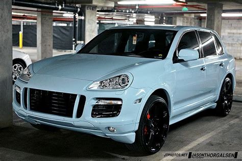 baby blue porsche suv - Lyndon Mcadams