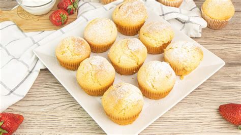 Muffin Alle Fragole La Ricetta Dei Dolcetti Soffici E Golosi