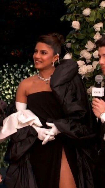 Lovebirds Priyanka Chopra Nick Jonas Twin In Black For Met Gala 2023