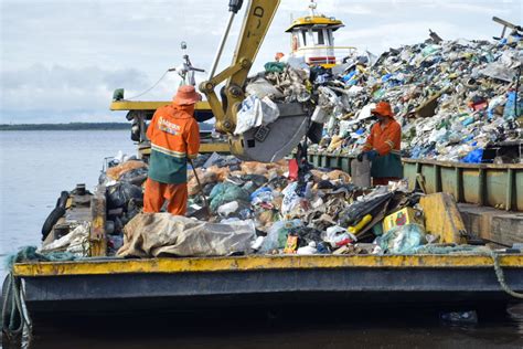 Cerca De 500 Toneladas De Lixo São Retiradas Das Orlas De Manaus