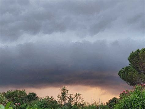 Orage grêle vent Des orages violents sont en train de remonter vers