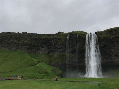 Seljalandsfoss De Waterval Waar Je Achter Langs Kunt Lopen