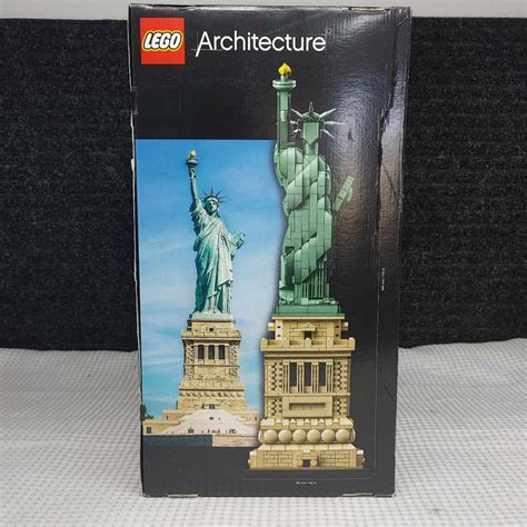 Lego Architecture Statue Of Liberty 21042 Building Kit 1685 Pcs