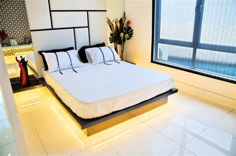 50 Primary Bedrooms With Tile Flooring Photos