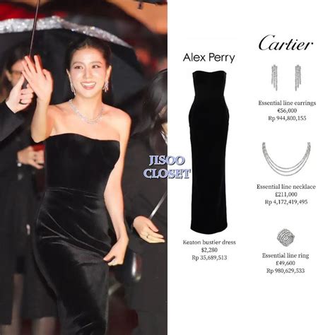 Ghim trên outfits trong 2024