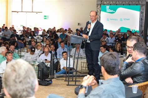 Presidente do Sistema Famasul participa do 5º Fórum de Desenvolvimento