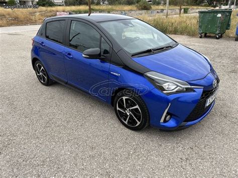 Car Gr Toyota Yaris Hybrid Bi Tone