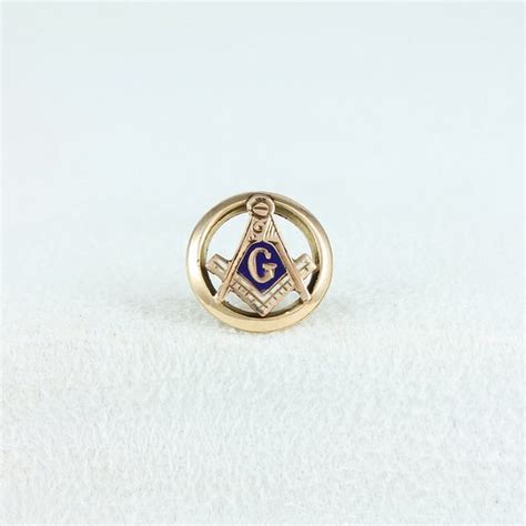 Vintage 10K Gold Masonic Lapel Pin