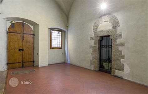 Apartments for sale in Florence, Italy