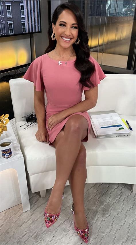 Emily Compagno : r/hot_reporters