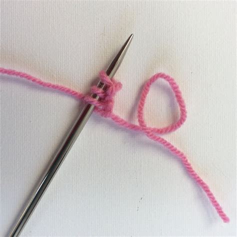 knitting i-cord - La Visch Designs