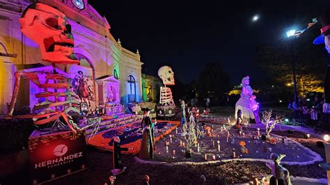 Inauguran Monumental Altar De Muertos En El Bicentenario