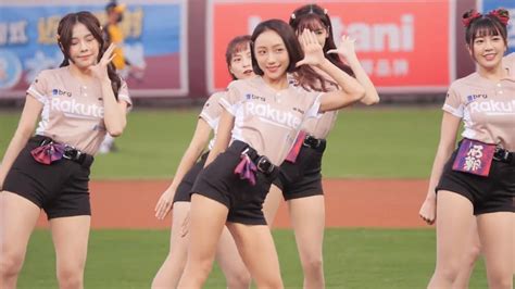 Rakuten Girls 樂天女孩 Whitney 卉妮 開場表演 Rise Up 2022 Cpbl Taiwan Series