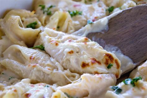 Chicken Alfredo Stuffed Shells Recipe ~ Jumbo Pasta Shells Stuffed With Three Kinds Alfredo