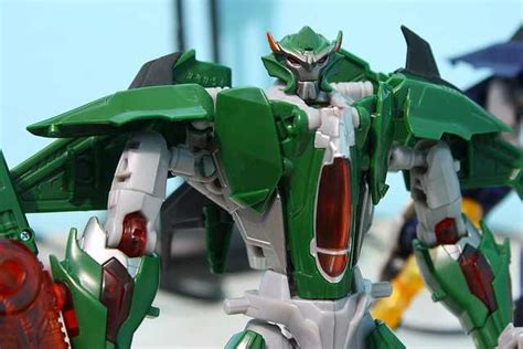 Transformers Prime Voyager Skyquake Toy