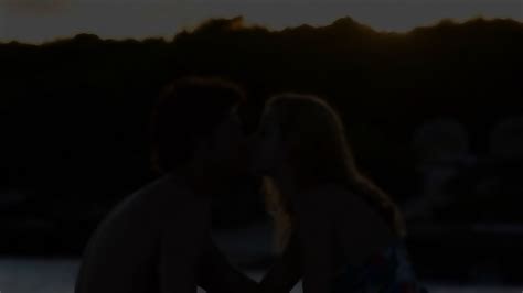 Vagina Licking And Fucking By The Sea