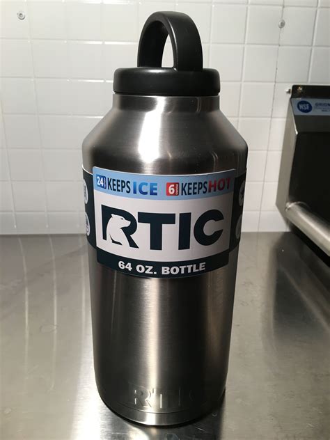 A Look At RTIC Stainless Double Wall Vacuum Insulated Growler