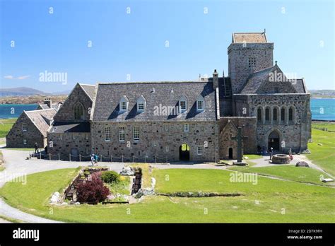 Iona Abbey, Iona, Scotland Stock Photo - Alamy