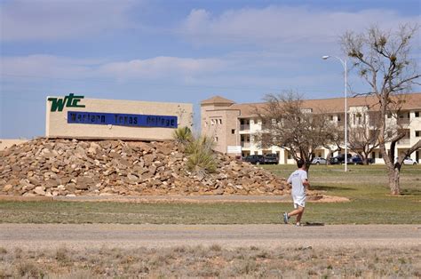 Rural Community Colleges Face Financial Squeeze | The Texas Tribune