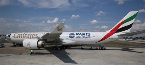 Un Avion Emirates Aux Couleurs Du Psg