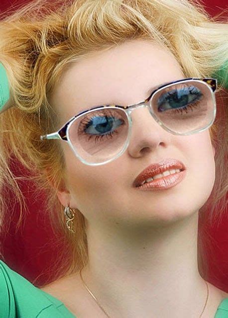 Coke Bottle John Smith Girls With Glasses Thick Humor Pins Eyeglasses Humour Funny Photos