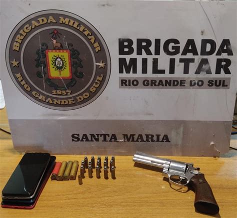 Brigada Militar Prende Trio Por Porte Ilegal De Arma De Fogo E