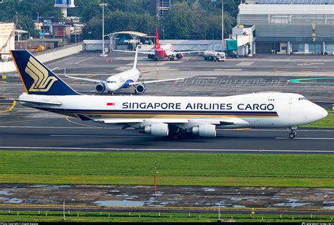 V Sfm Singapore Airlines Cargo Boeing F Photo By Aneesh Bapaye