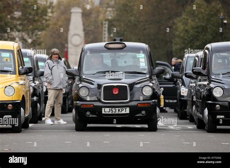 Whitehall Londres Reino Unido 8 Nov 2016 Miles De Los Taxistas De