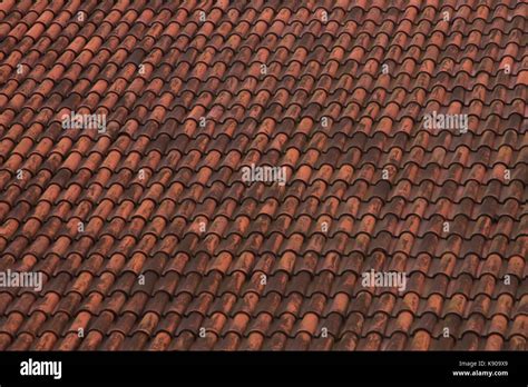 El Techo De Tejas Rojas Textura Del Fondo Fotograf A De Stock Alamy