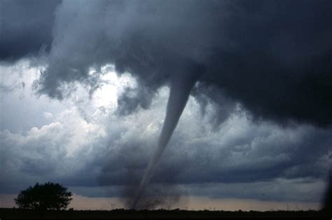 Tornado near Anadarko, Oklahoma image - Free stock photo - Public ...