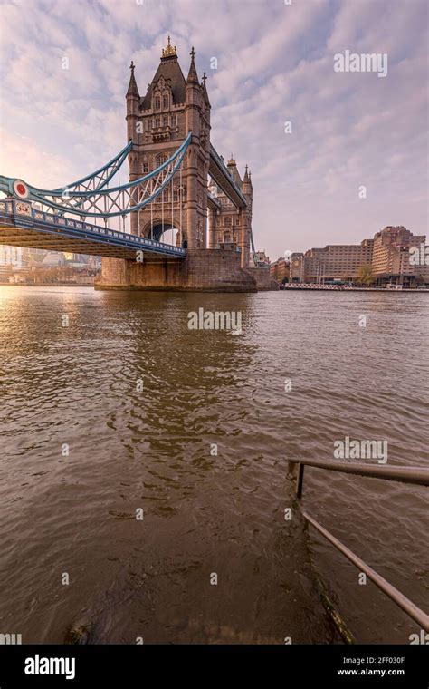 Tower Bridge Sunset London Stock Photo Alamy