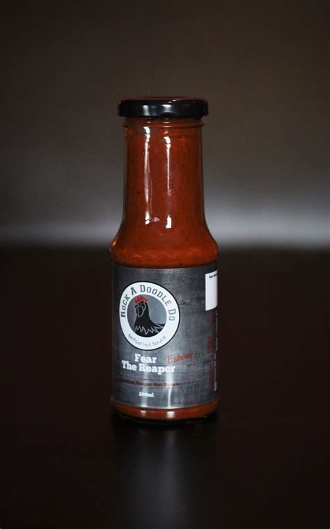 Fear The Reaper Extreme 8 Carolina Reaper Chillies In Every Bottle Heat Level 10 10