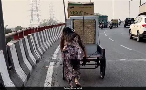 Lunchbox And A Lift Viral Video Shows Womans Compassion For