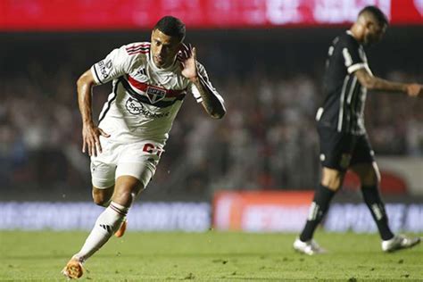 Show De Lucas Moura S O Paulo Chega Na Final Da Copa Do Brasil