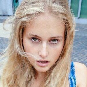 Zoe Helena Aka Zoeklp Nude Leaks Faponic