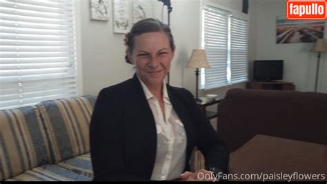 Paisleyflowers Nude OnlyFans Photo 8 Fapullo