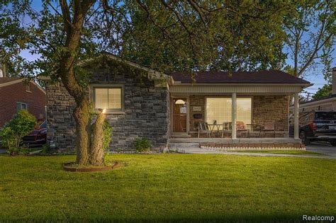 26575 Midway St Dearborn Heights Mi 48127 Zillow