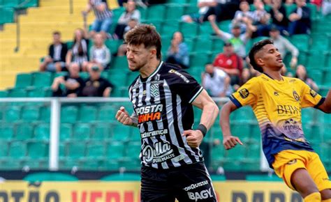 Os Bastidores Da Sa Da De Guilherme Pato Do Figueirense