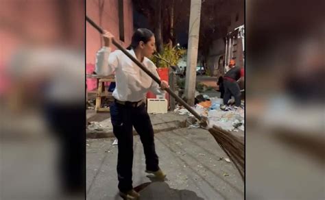 Mayor Sandra Cuevas is mocked for "not knowing how to hold a broom ...