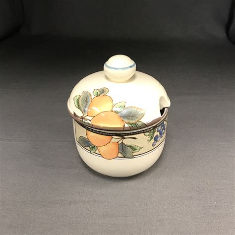 Mikasa Garden Harvest CAC29 Sugar Bowl Covered Echo S China