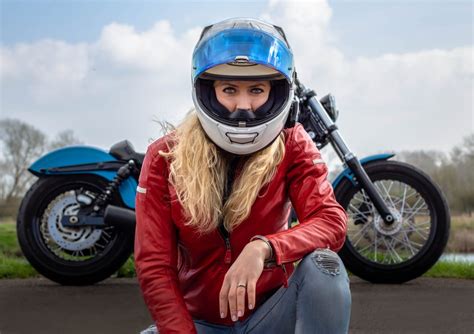 Motorcycle Helmets Factors To Consider When Selecting Your Helmet V