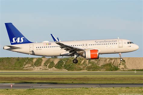 SAS Scandinavian Airlines Airbus A320 251N SE ROD Photo 469667