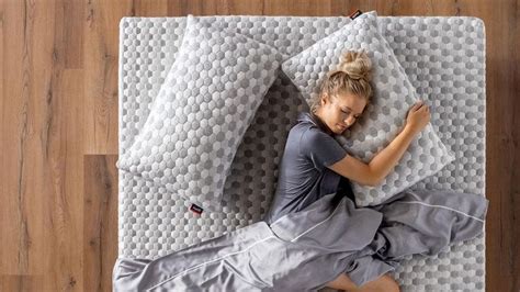 The Best Pillows For Side Sleepers That Wont Require Constant Re