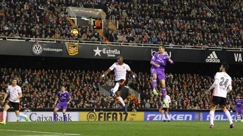 Real Madrid El Madrid A Un Tanto De Igualar El Récord Goleador Del