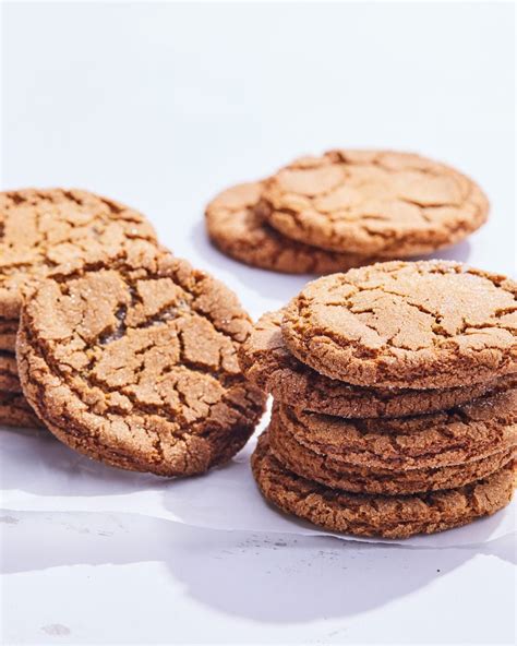 Soft And Chewy Molasses Cookies Recipe Easy Homemade Holiday Cookies