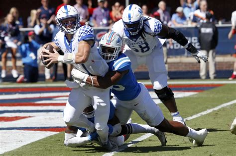 Nfl Draft Baltimore Ravens Select Ole Miss Lb Tavius Robinson In