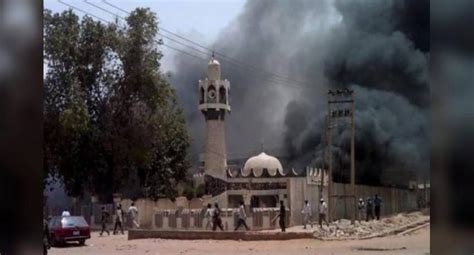 Watch Pakistan Mosque Blast 28 Dead Over 150 Injured Indtoday