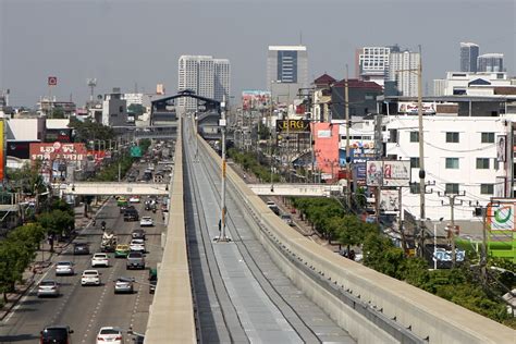 Streckenabschnitt Der Mrt Yellow Line Yl Zwischen Der Sirnagarindra