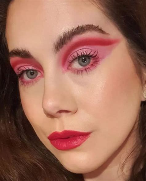 30 Stunning Valentines Makeup Looks For 2023 To Be In Moment